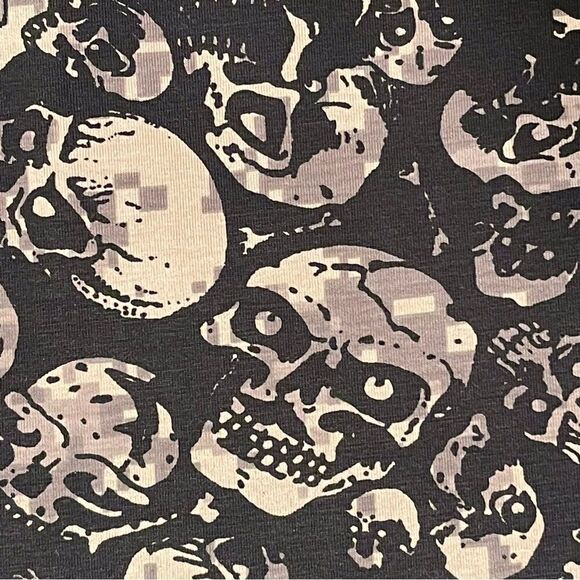 Pixelated Camo Skulls Bones on Black 1-Way Stretch Fabric 1.6 Yards 60” Wide - Picture 4 of 10